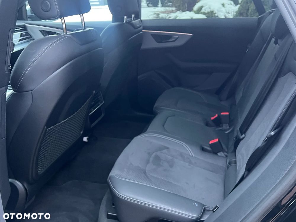 Audi SQ8 - 15