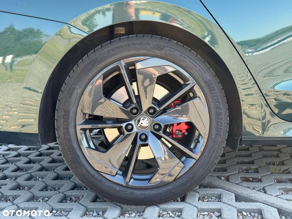 Skoda Octavia 2.0 TSI RS DSG - 27