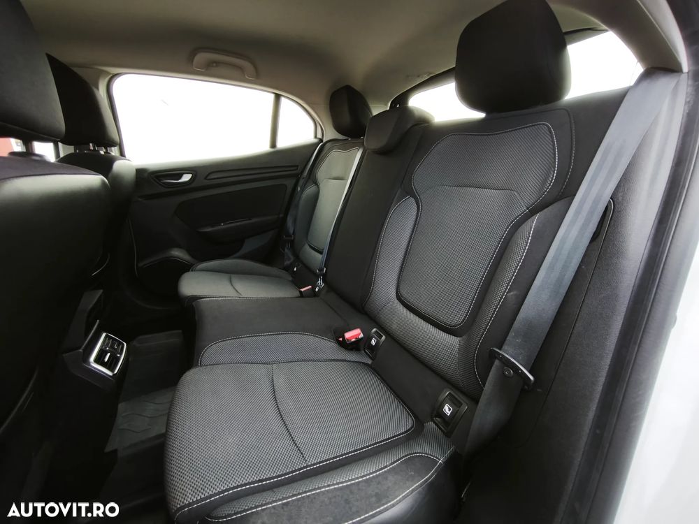 Renault Megane ENERGY TCe 100 INTENS - 10