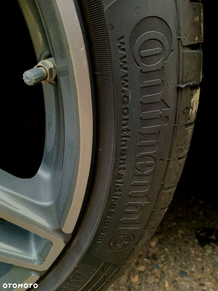 Mercedes-Benz CLA 250 4-Matic AMG Line - 12