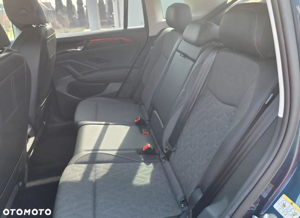 Volkswagen Tiguan - 4