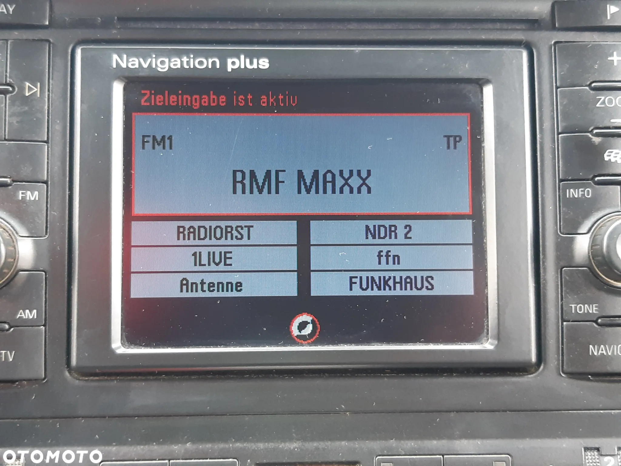 AUDI A8 D2 LIFT RADIO NAWIGACJA 4D0035192E - 5