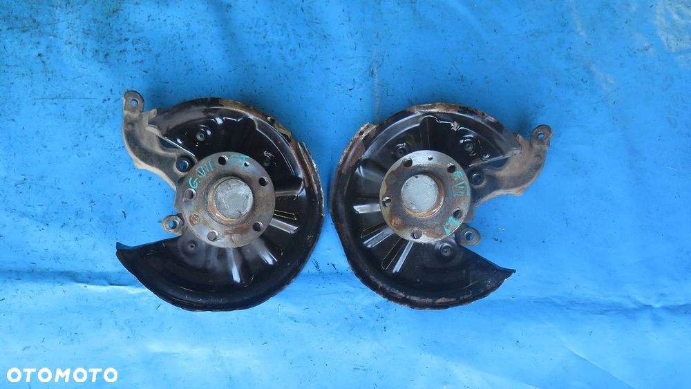 Zwrotnica Piasta Tył Tylna Lewa lub Prawa VW GOLF VII