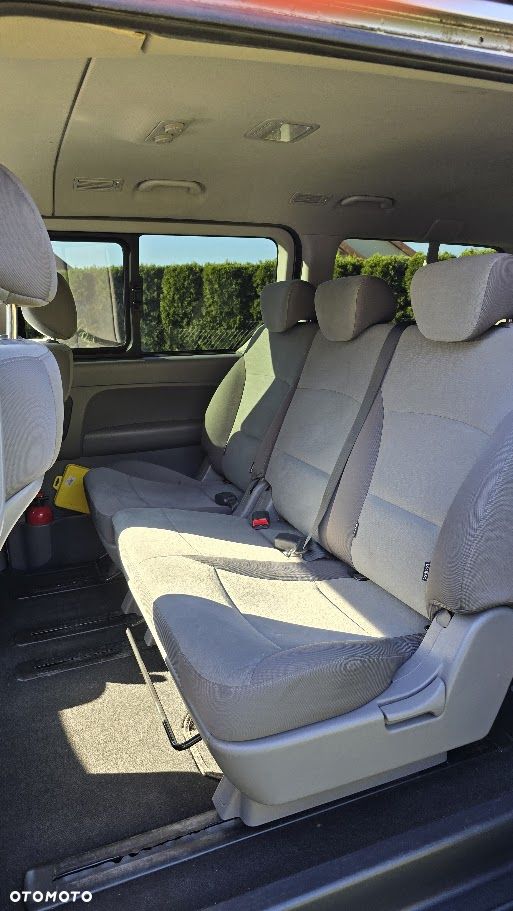 Hyundai H-1 - 13