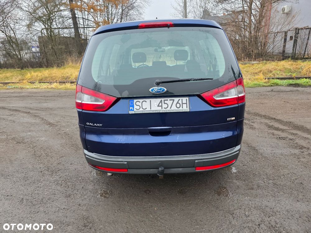 Ford Galaxy - 9