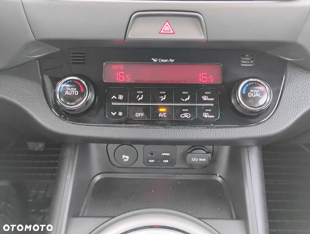 Kia Sportage 1.7 CRDI Business Line L 2WD - 23
