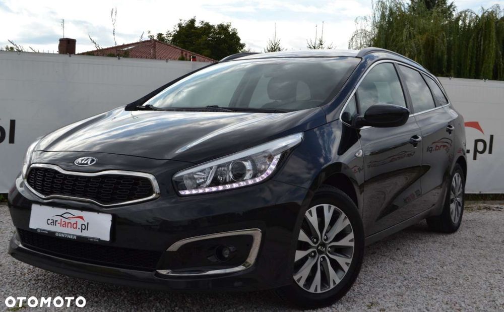 Kia Ceed 1.6 CRDi 136 ISG UEFA EURO 2016 - 9