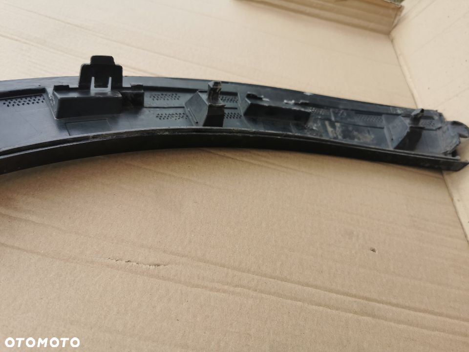 LISTWA BLOTNIKA TYŁ PORSCHE CAYENNE III 9Y - 9