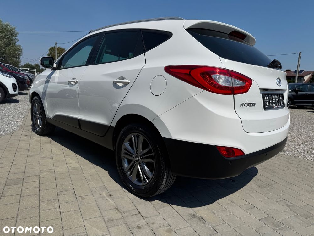 Hyundai ix35 1.6 2WD Fifa World Cup Edition - 9