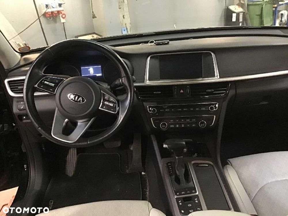 Kia Optima - 2
