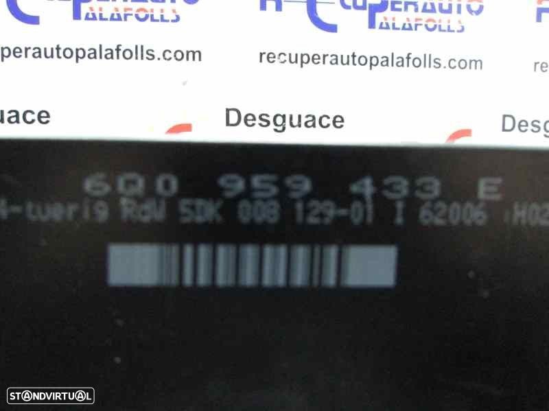 CENTRALINA FECHO VOLKSWAGEN POLO 2006 -6Q0959433E - 6