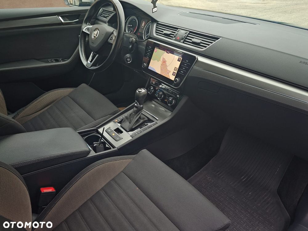 Skoda Superb 2.0 TDI 4x4 DSG Scout - 15