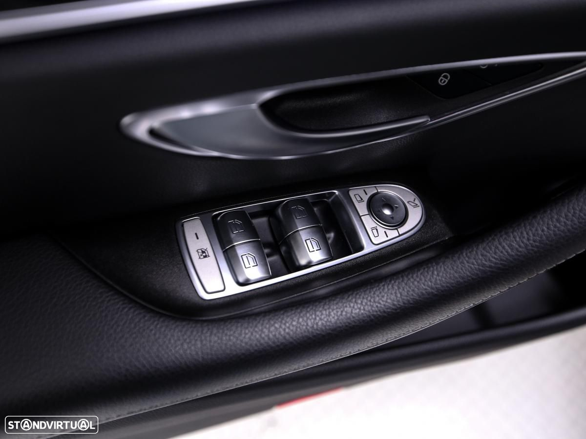 Mercedes-Benz E 300 de AMG Line 4Matic - 19
