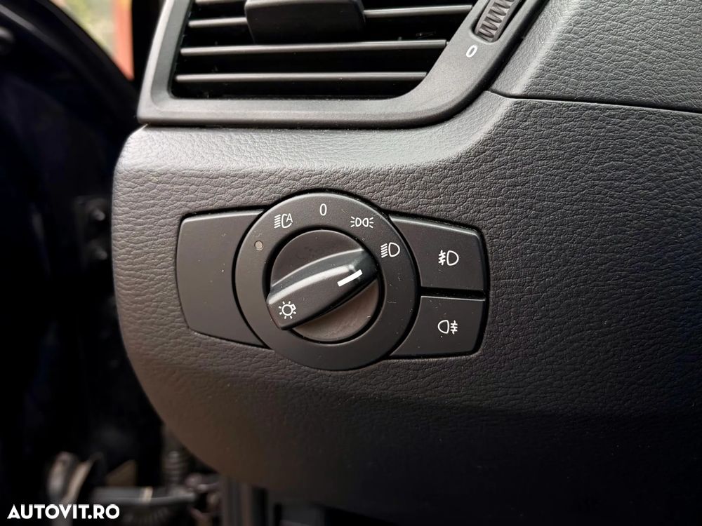 BMW X1 xDrive18d - 17