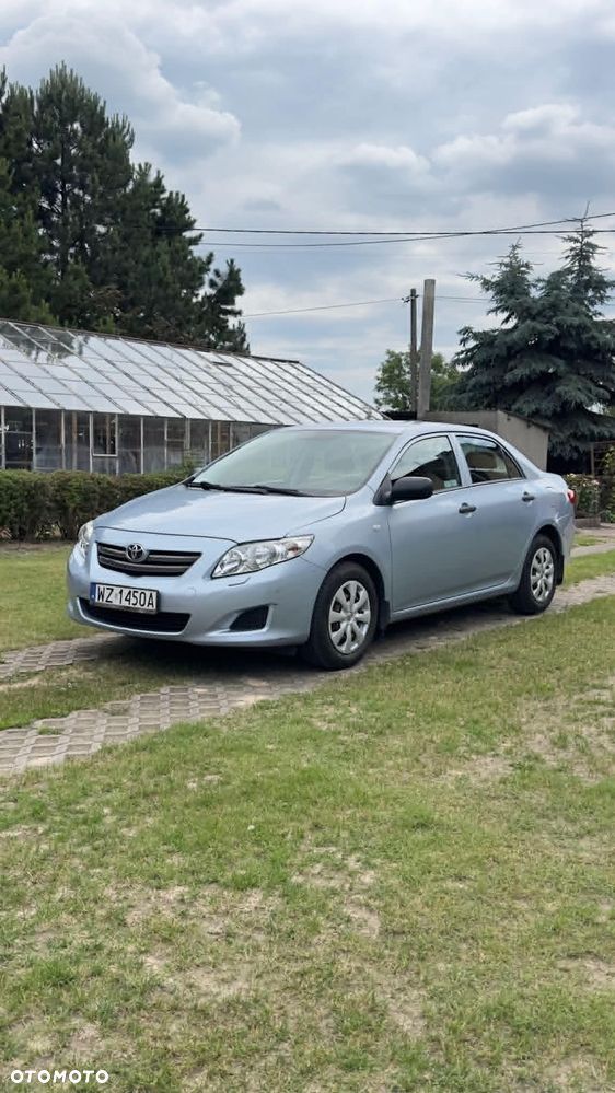 Toyota Corolla - 1