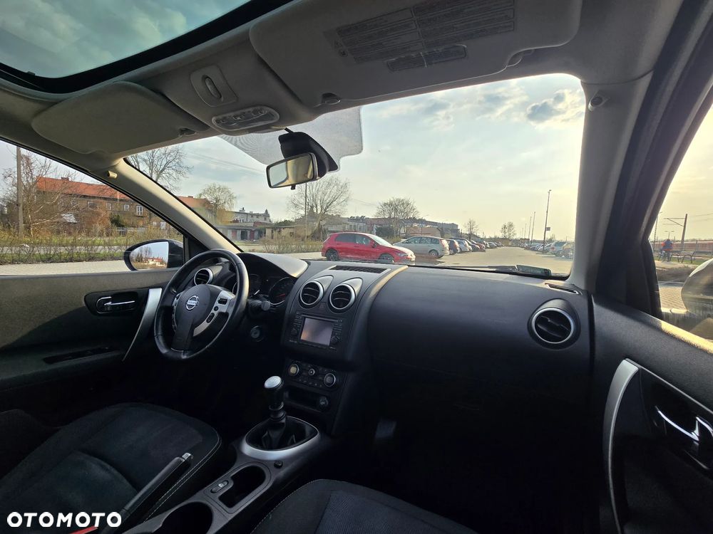 Nissan Qashqai+2 - 14