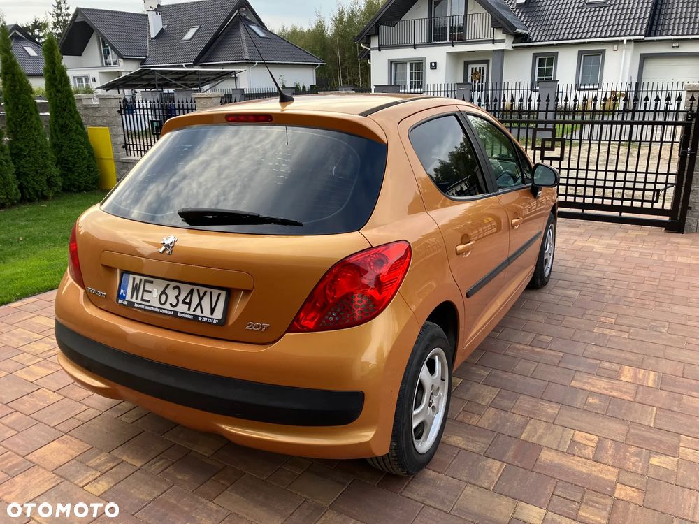 Peugeot 207 1.4 16V Trendy - 4