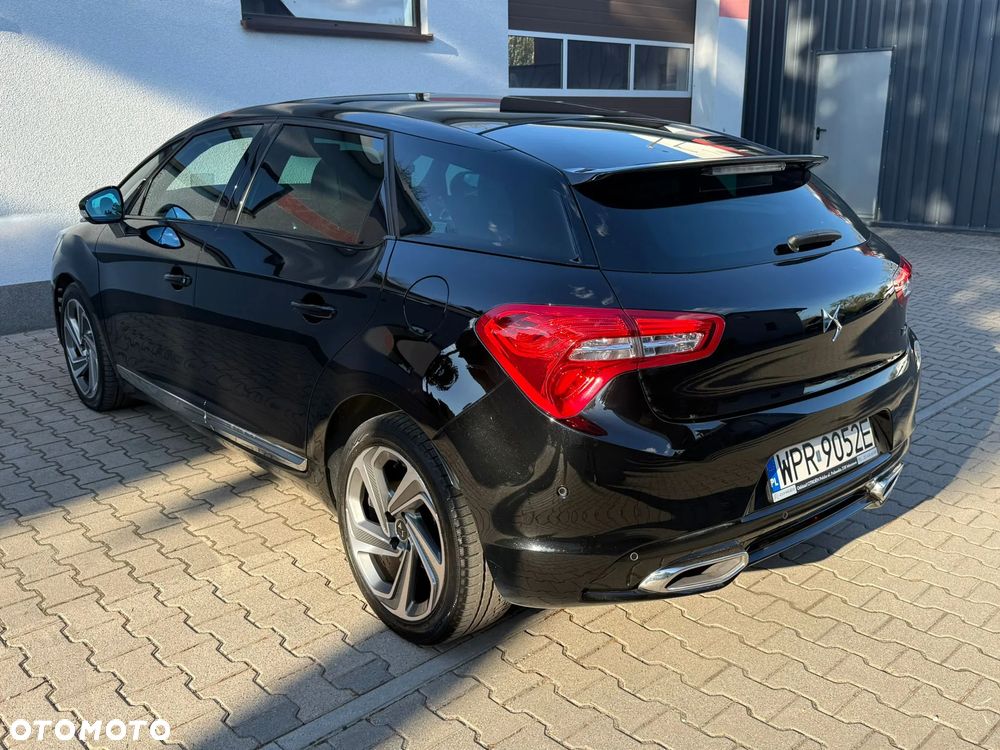 Citroën DS5 2.0 BlueHDi SportChic EAT6 - 7