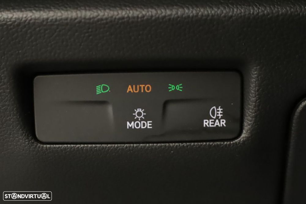 VW Passat Variant 1.5 TSI eHybrid DSG - 18