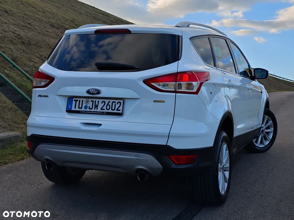 Ford Kuga 1.5 EcoBoost 2x4 Titanium - 36