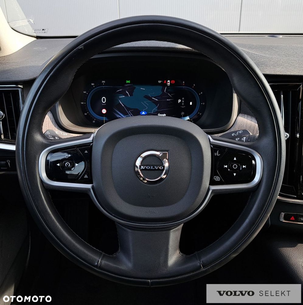 Volvo V90 Cross Country - 16