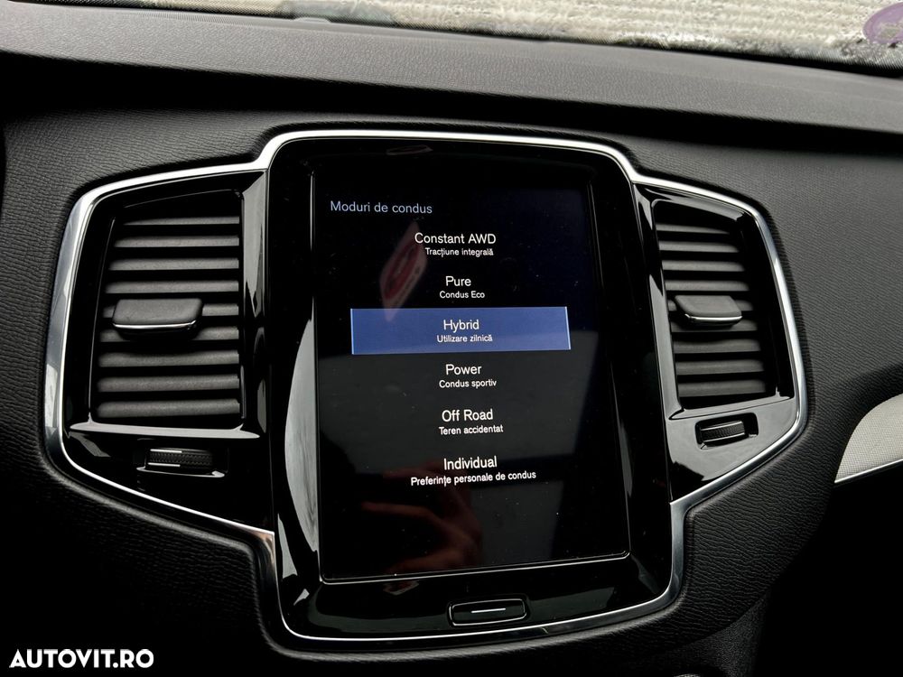 Volvo XC 90 - 32