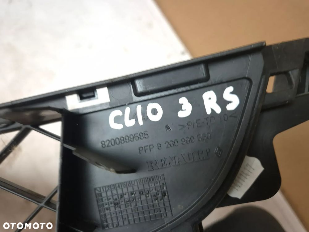 Kratka dolna zderzaka przedniego Renault Clio III RS 8200899585 - 4