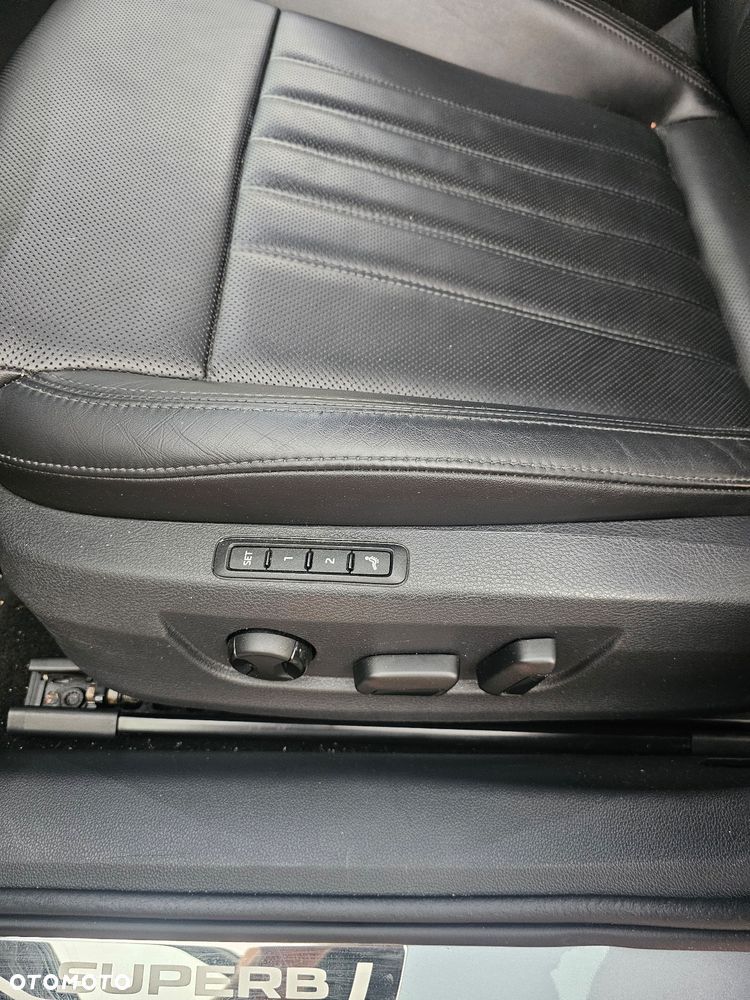 Skoda Superb 2.0 TDI Style - 15