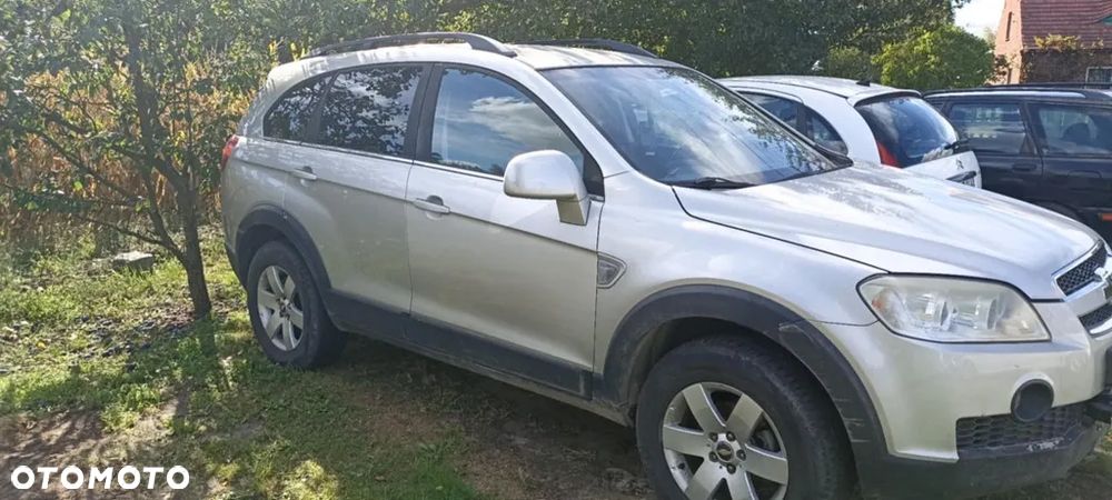 Chevrolet Captiva 2.4 LS 5os - 1