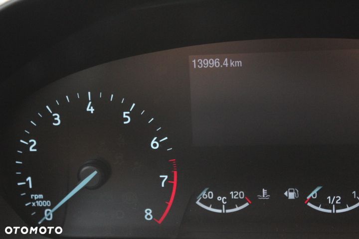 Ford Focus 1.0 EcoBoost Titanium - 27