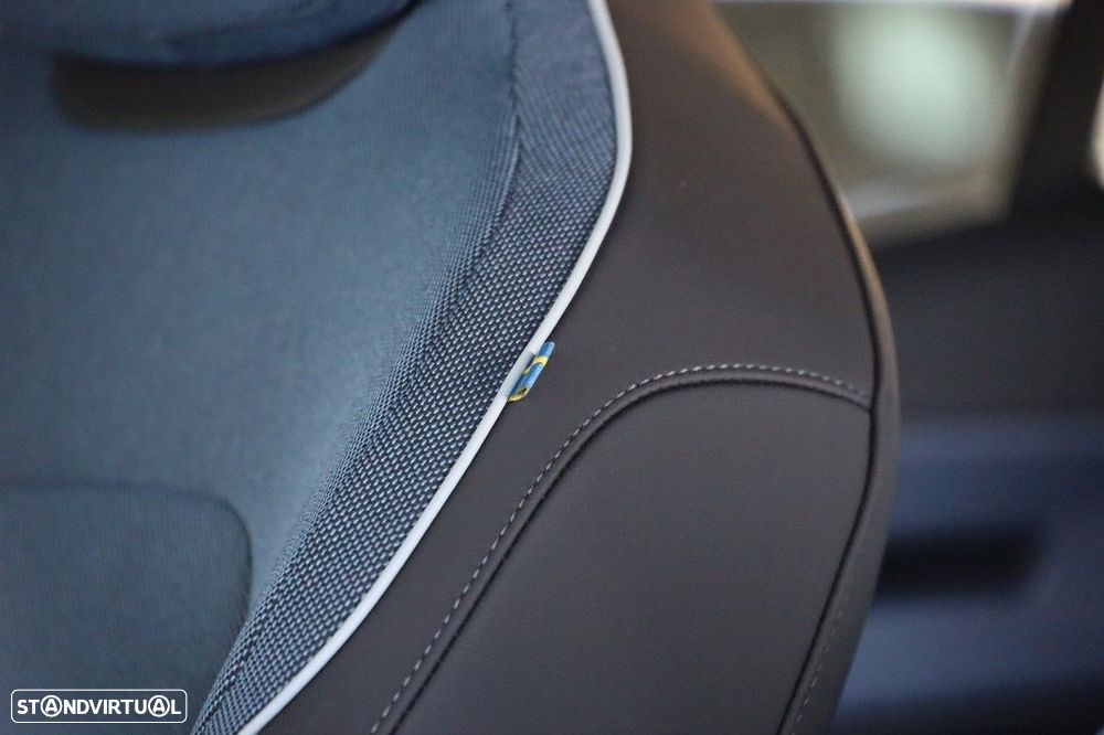 Volvo EX30 69 kWh Single Motor Extended Range Plus - 10