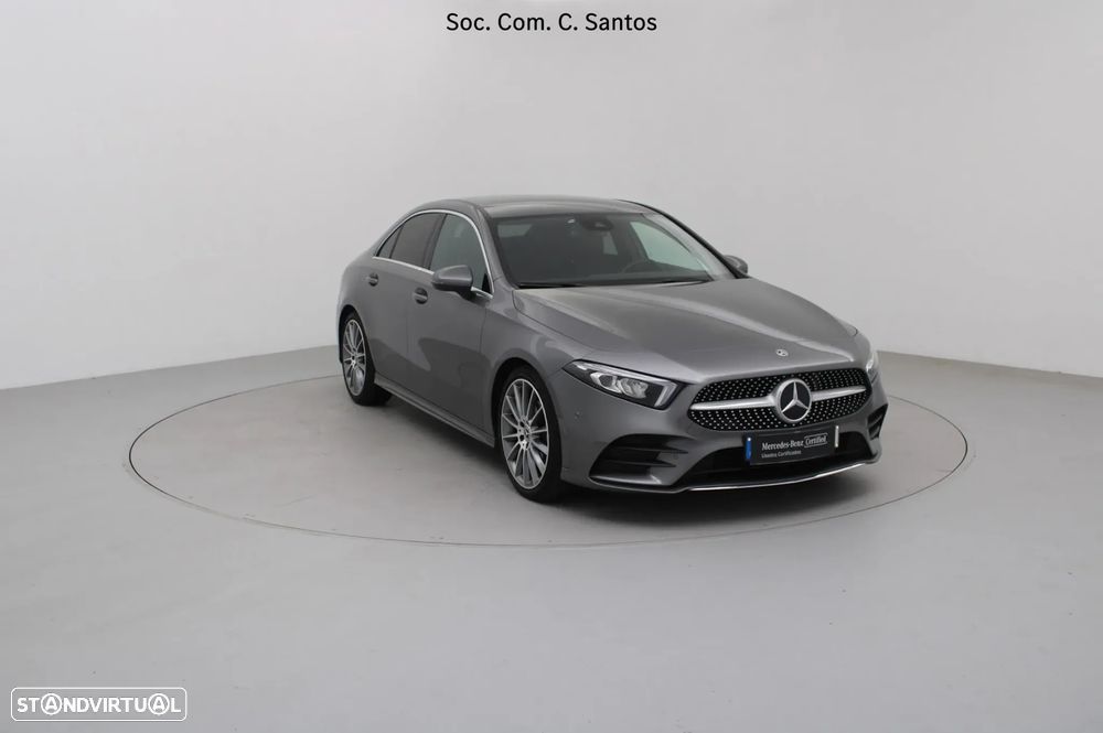 Mercedes-Benz A 200 Limousine AMG Line - 3