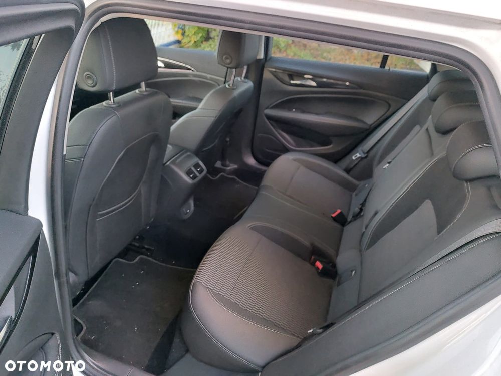Opel Insignia 2.0 CDTI 4x4 Innovation S&S - 7