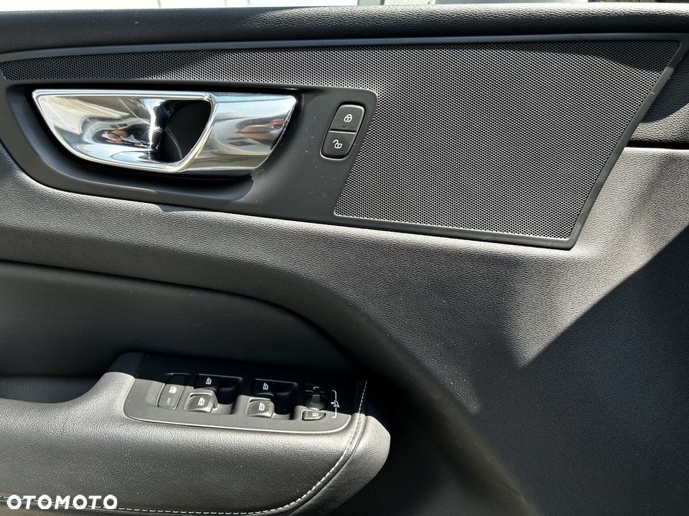 Volvo XC 60 - 19