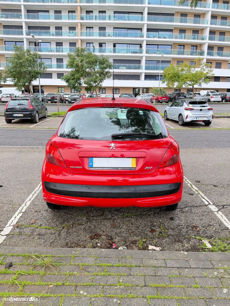 Peugeot 207 1.4 16V Trendy - 12