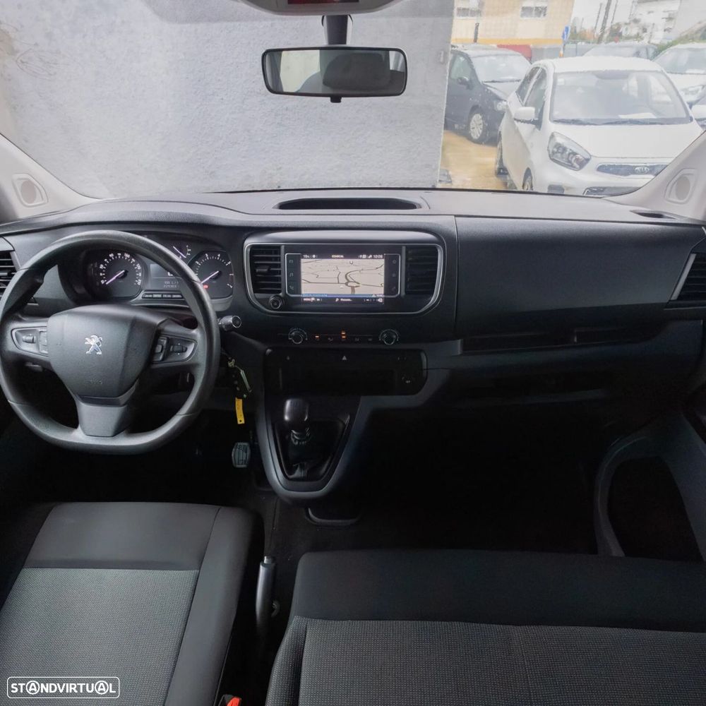 Peugeot Traveller - 20