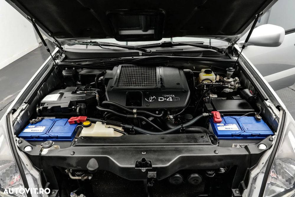 Toyota Land Cruiser 3.0l Turbo D-4D Executive - 22