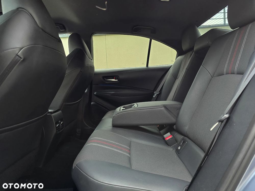 Toyota Corolla 1.8 Hybrid GPF GR Sport - 32