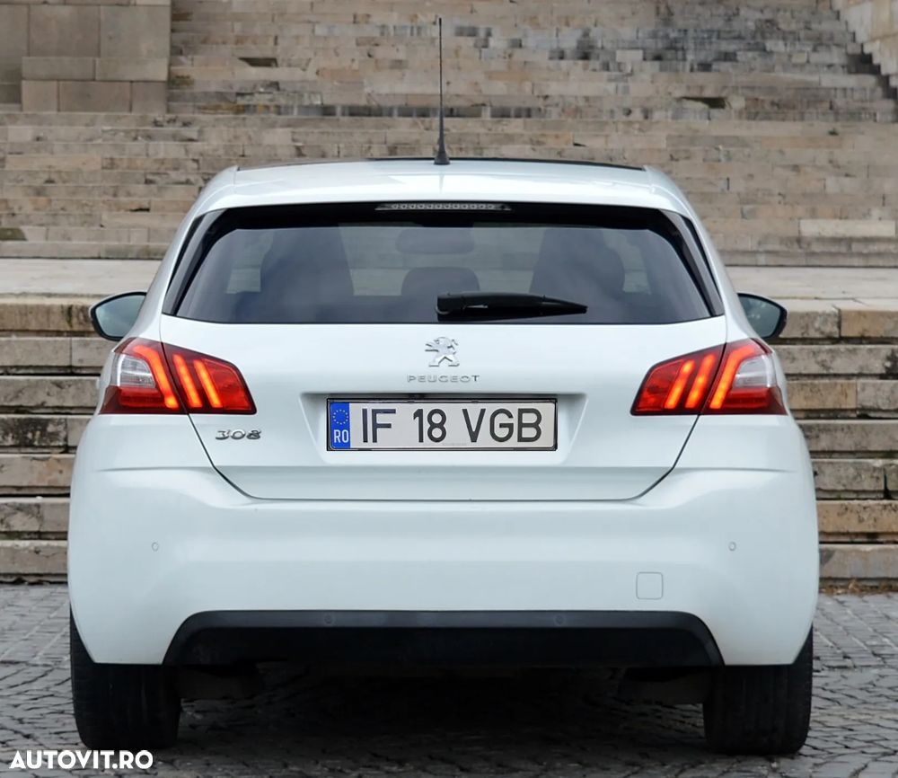 Peugeot 308 - 13