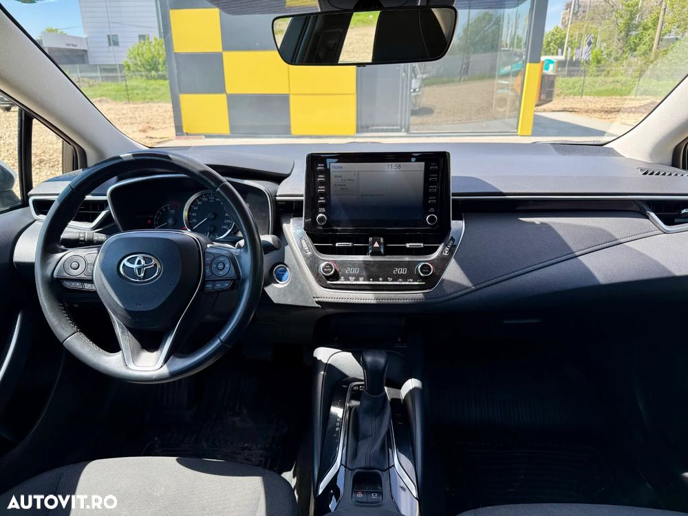 Toyota Corolla 1.8 HSD Business - 4