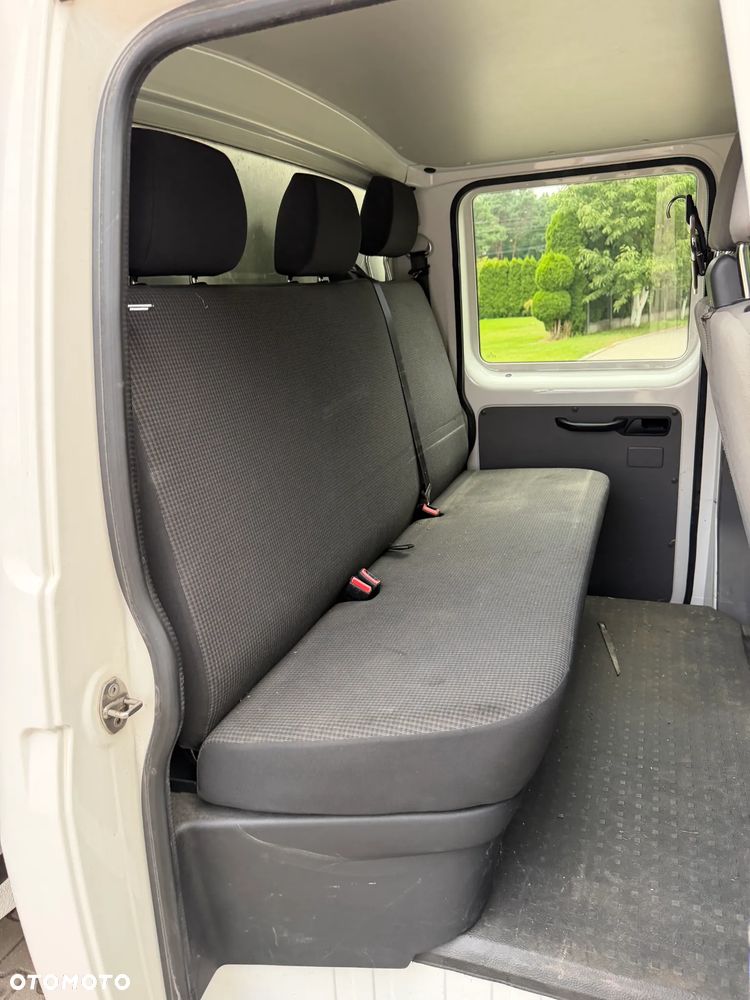 Volkswagen Transporter - 18