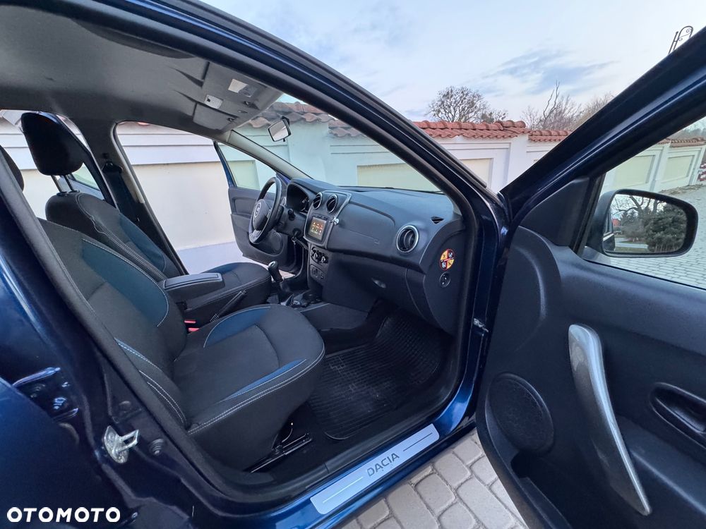 Dacia Sandero - 28
