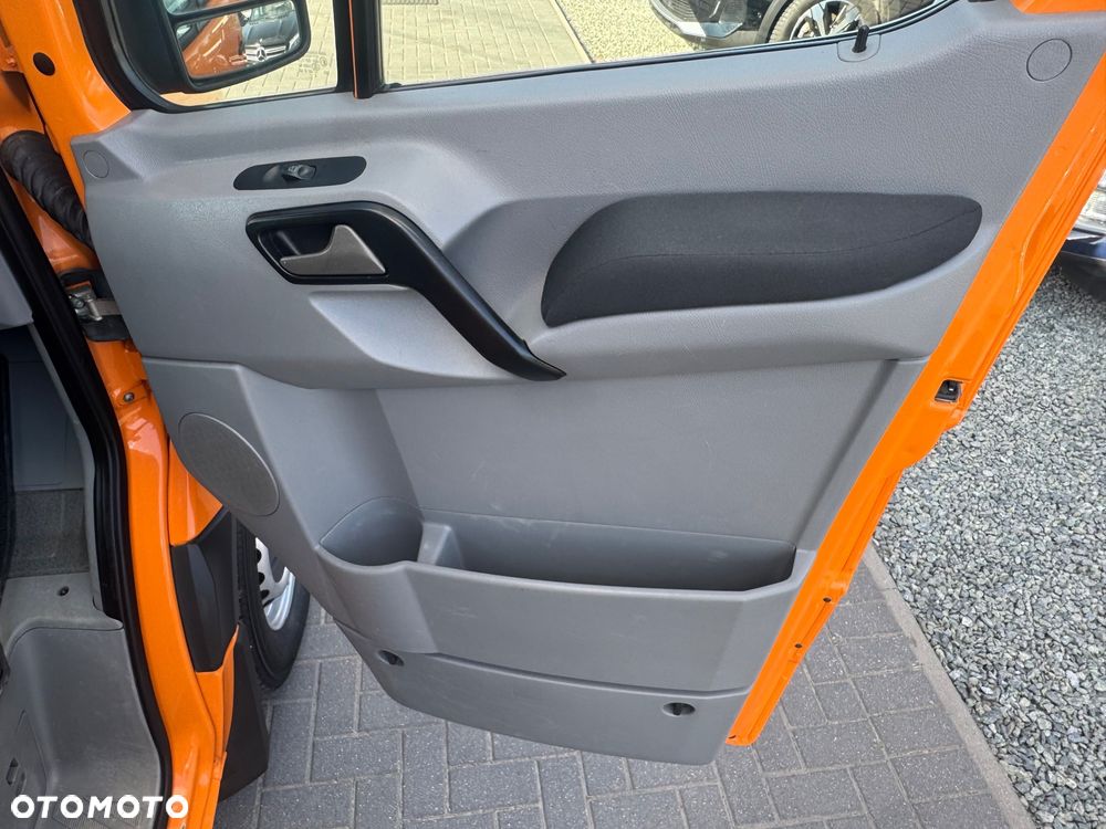 Volkswagen Crafter - 26