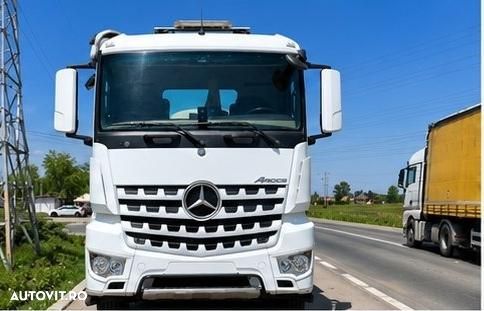 Mercedes-Benz Arocs - 2