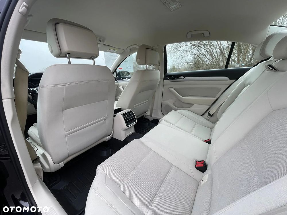 Volkswagen Passat 1.4 TSI BMT ACT Comfortline - 9