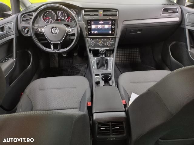 Volkswagen Golf - 4