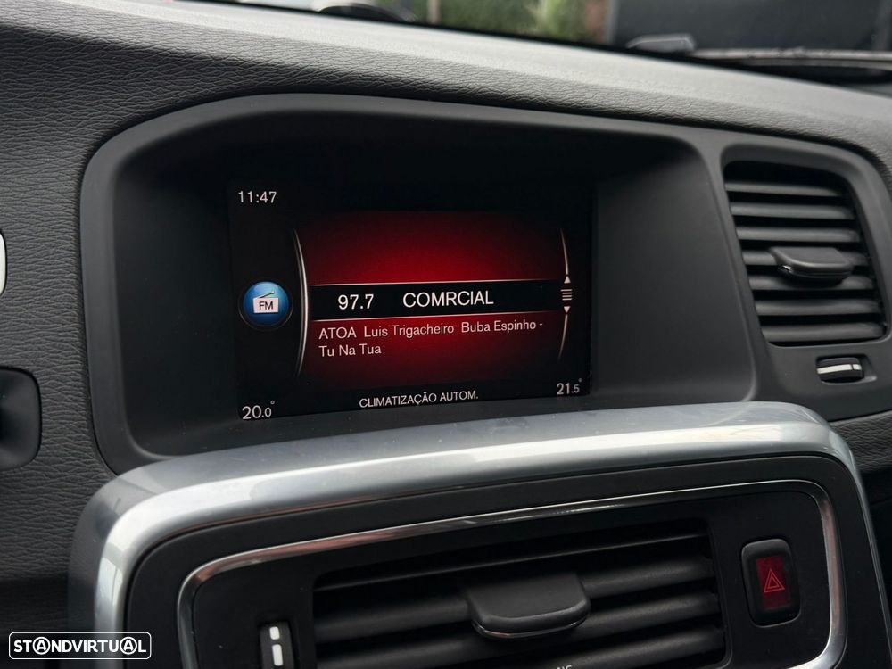 Volvo V60 2.0 D2 R-Design - 40