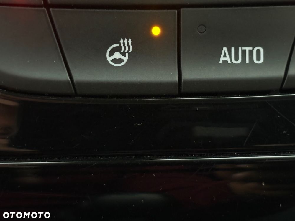 Opel Astra - 35