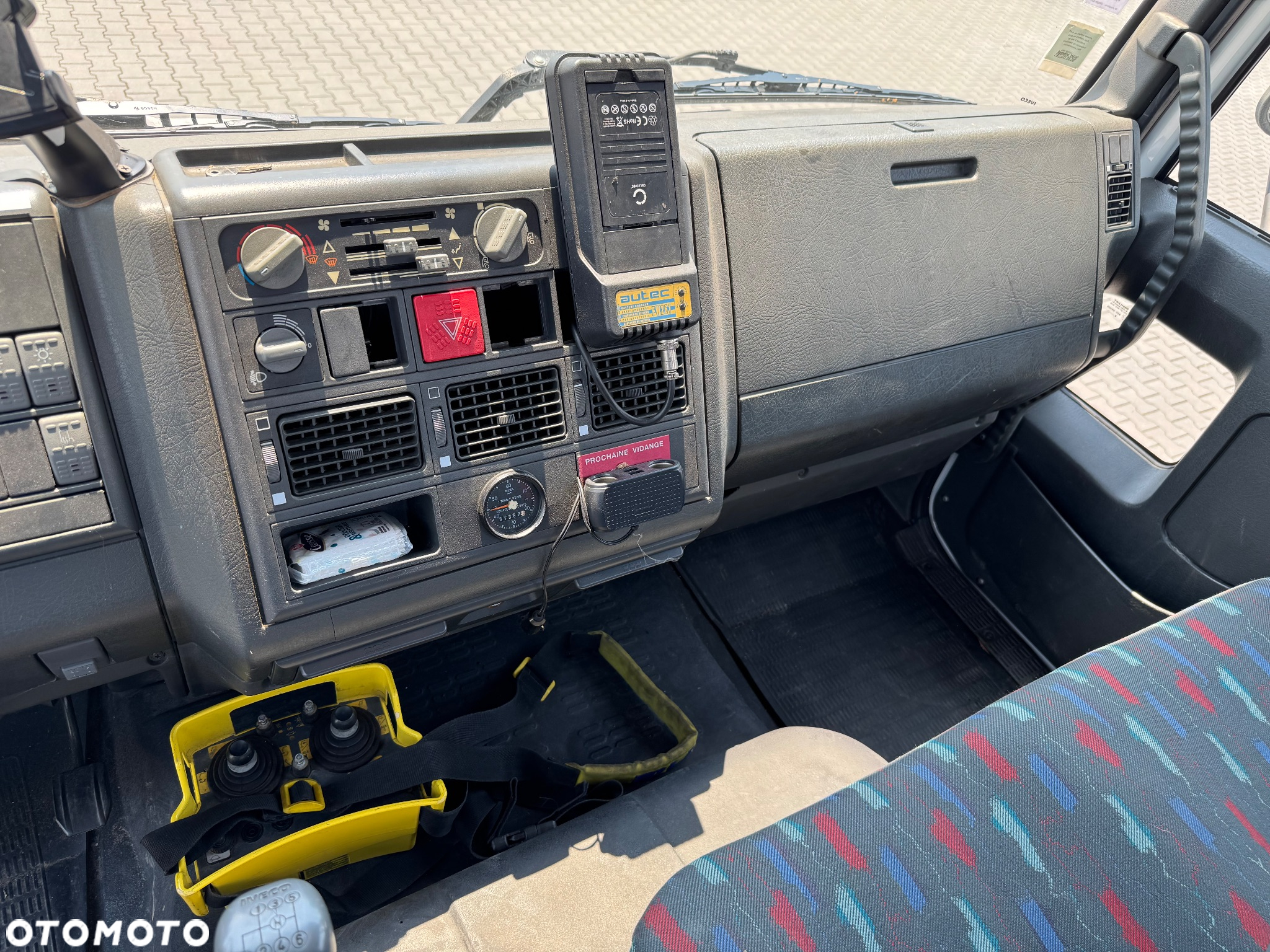 Iveco EuroCargo 135E23 4x4 mało używany/Dżwig /super stan - 30