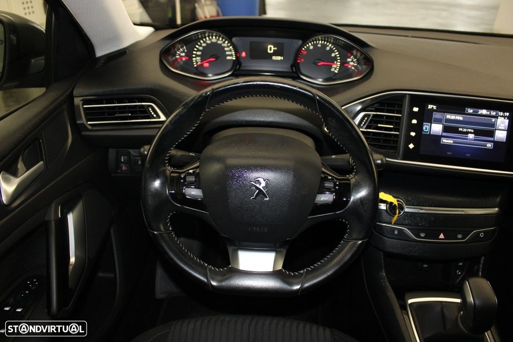 Peugeot 308 1.2 PureTech Business Line - 30